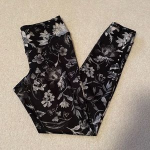 Old Navy floral leggings